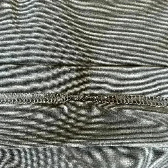 OGIO Women’s Pullover Size Med by measure-tags faded. Rabbit Face logo signature - Picture 14 of 16